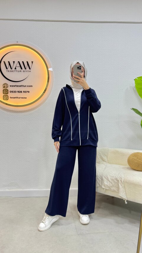 Çizgili Eşofman Takımı - 3