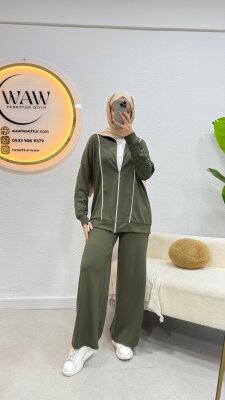 Çizgili Eşofman Takımı - 14