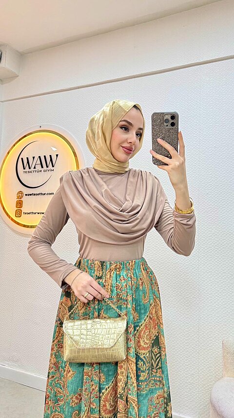 Desenli Etekli Takım - 9