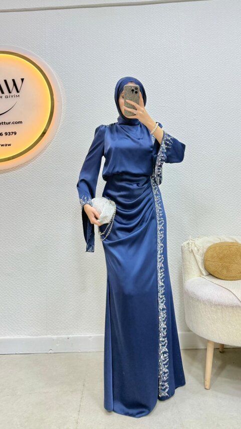 1 AL 1 BEDAVA - Dolunay Abiye - 2