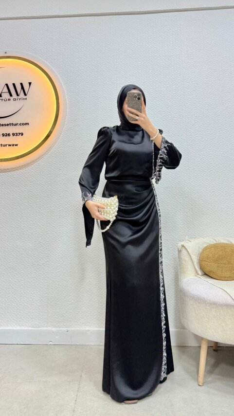 1 AL 1 BEDAVA - Dolunay Abiye - 8