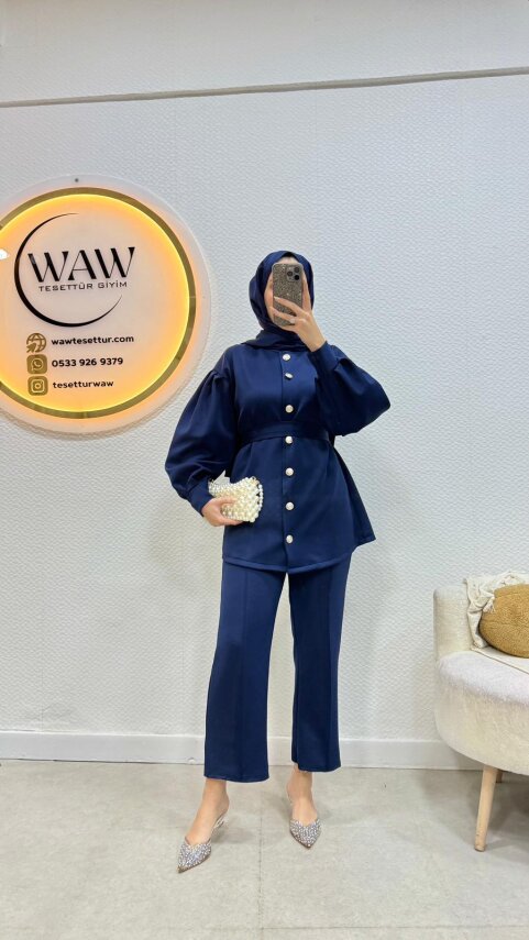 Düğmeli Takım - 5