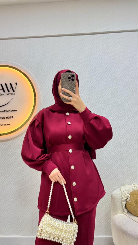 Düğmeli Takım - 8