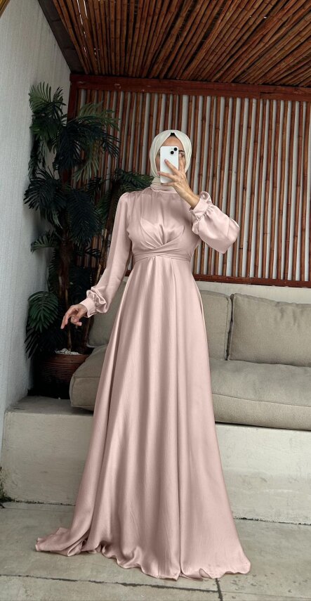 Fırsat Ürünü - Karolina Elbise - Lekeli / Etek Boy Farkı - 19