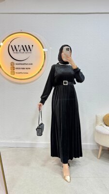 Kadife Piliseli Elbise - 3