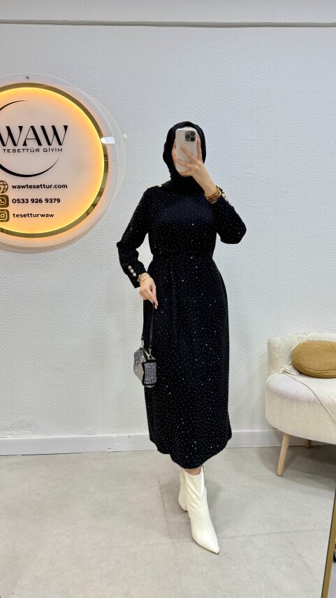 1 AL 1 BEDAVA - Omuzu Düğmeli Taşlı Elbise - 3