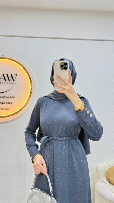 Omuzu Düğmeli Taşlı Elbise - 4