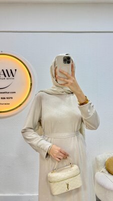 Omuzu Düğmeli Taşlı Elbise - 8