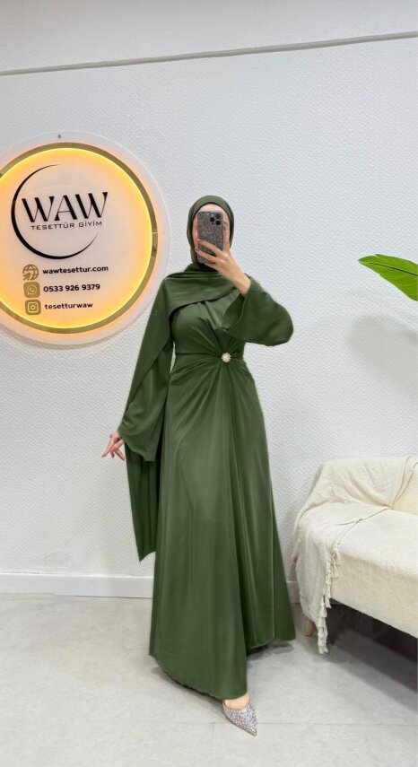 Pelerinli Saten Abiye - 12