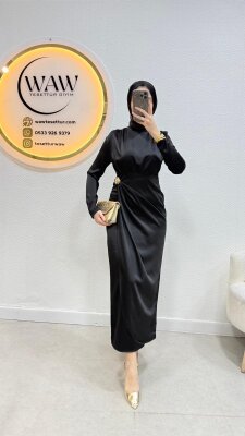 Saten Broşlu Elbise - 7
